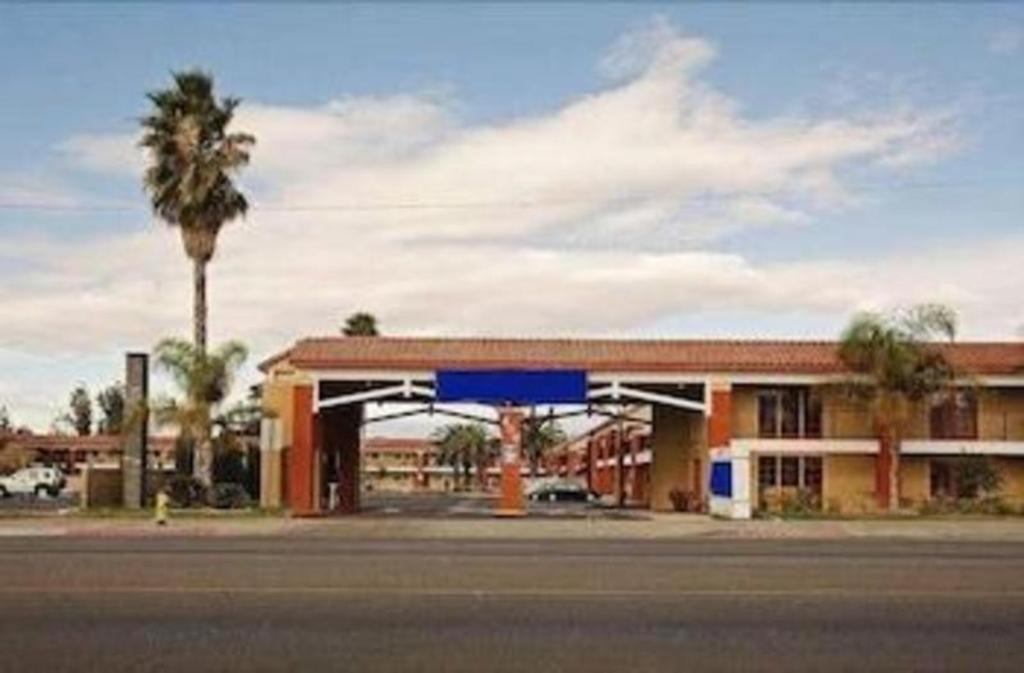 Days Inn By Wyndham Hemet Exterior foto